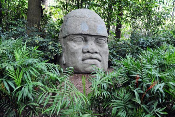 Hlava Olmec
